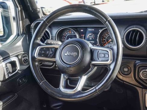 Certified 2018 Jeep Wrangler Unlimited Sahara w/ Dual Top Group image 14