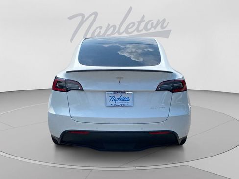 Used 2021 Tesla Model Y Long Range AWD/4WD image 4