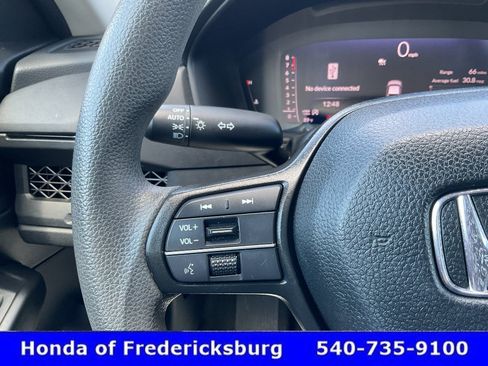Used 2023 Honda Accord LX image 25