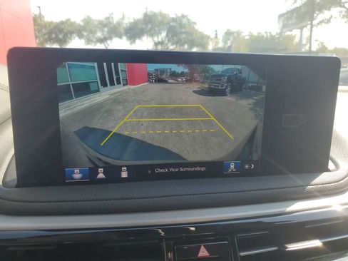 Used 2025 Acura MDX SH-AWD image 23