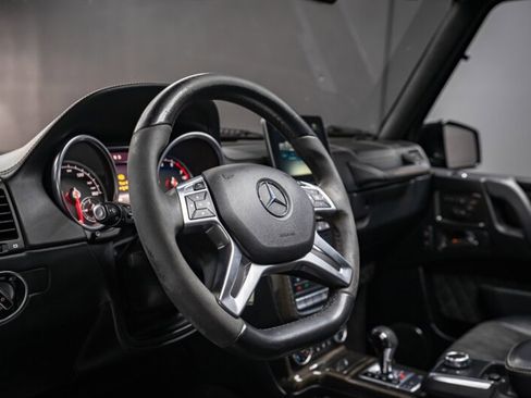 Used 2017 Mercedes-Benz G 550 Squared image 6