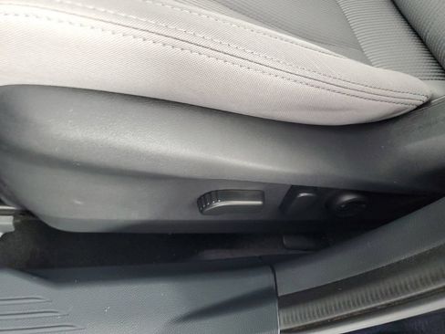 Used 2022 Subaru Legacy Premium AWD/4WD image 30