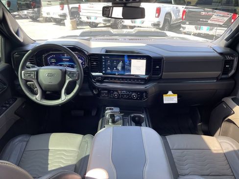 Used 2024 Chevrolet Silverado 1500 ZR2 w/ Dark Appearance Package AWD/4WD image 31