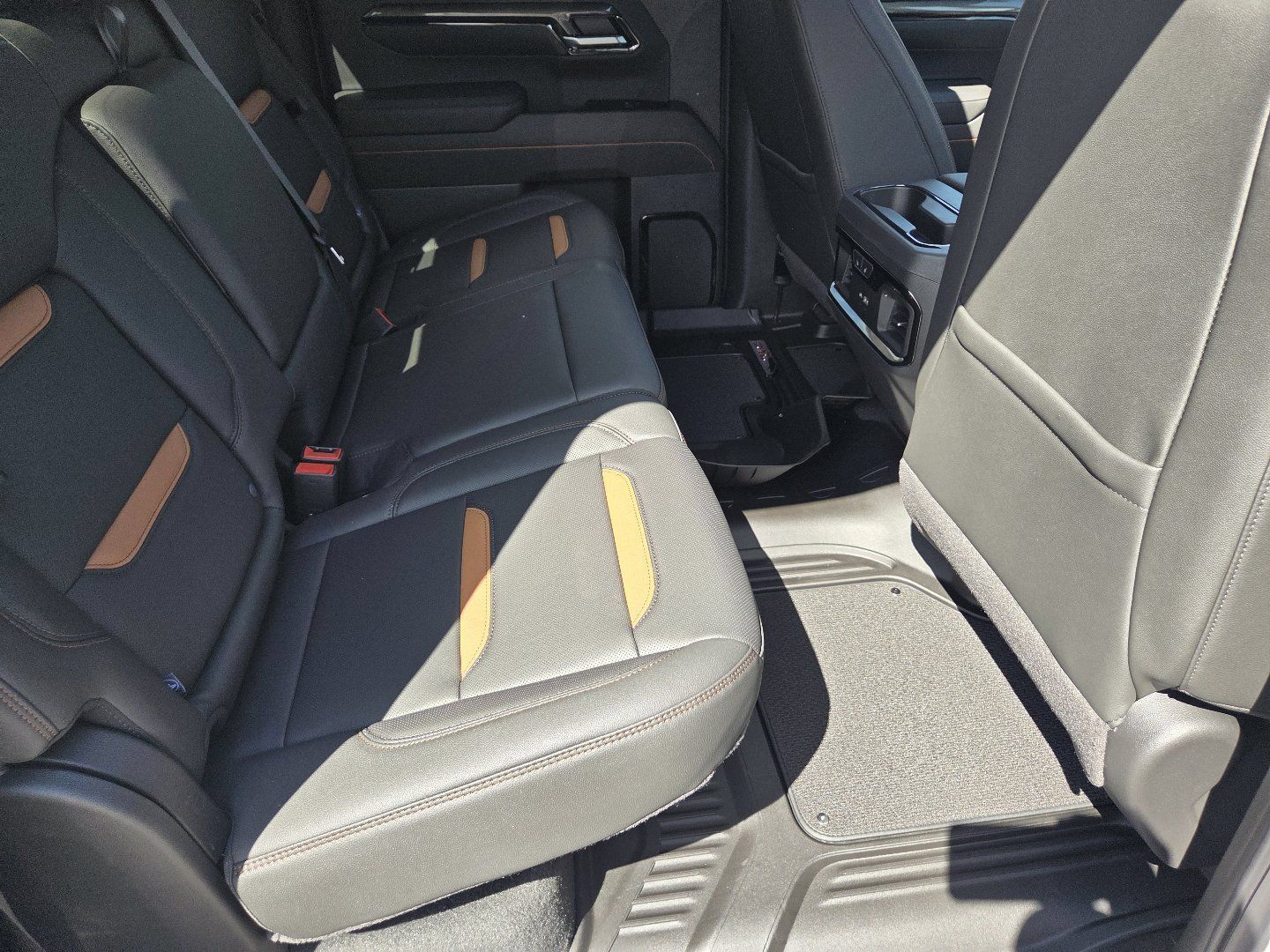 New 2026 GMC Sierra 1500 AT4 w/ AT4 Premium Package AWD/4WD image 25