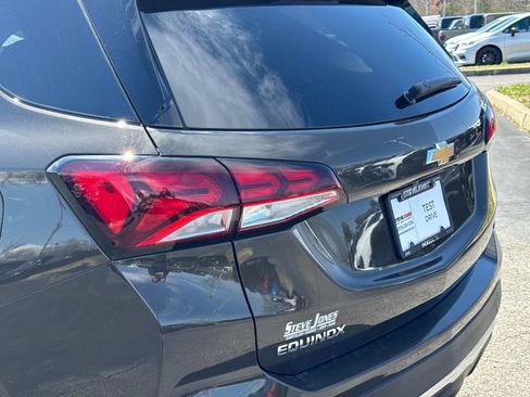 Used 2023 Chevrolet Equinox LT FWD image 12
