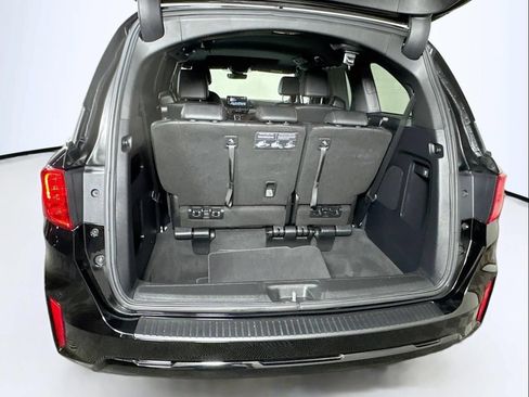 Used 2023 Honda Odyssey Sport image 8