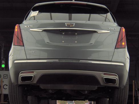 Used 2021 Cadillac XT5 Premium Luxury w/ LPO, Floor Liner Package AWD/4WD image 7