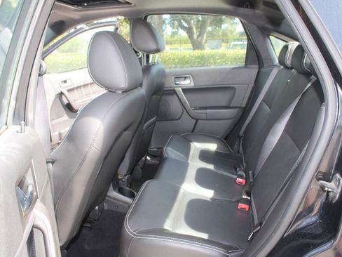 Used 2011 Ford Focus SEL w/ 301A Rapid Spec Order Code FWD image 15