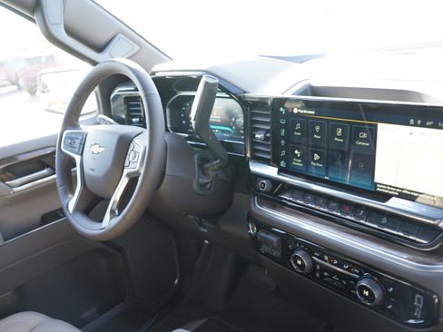 New 2026 Chevrolet Silverado 1500 LT w/ All Star Edition Plus AWD/4WD image 25