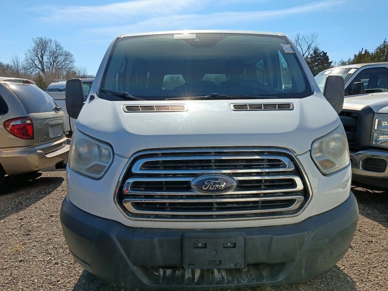 Used 2016 Ford Transit 150 XLT RWD image 2