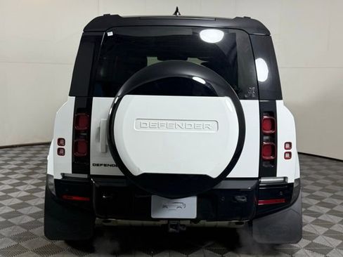 Certified 2024 Land Rover Defender 110 X-Dynamic SE image 7