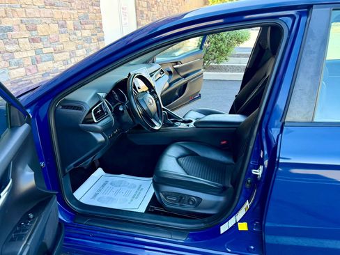 Used 2023 Toyota Camry SE w/ Convenience Package image 10