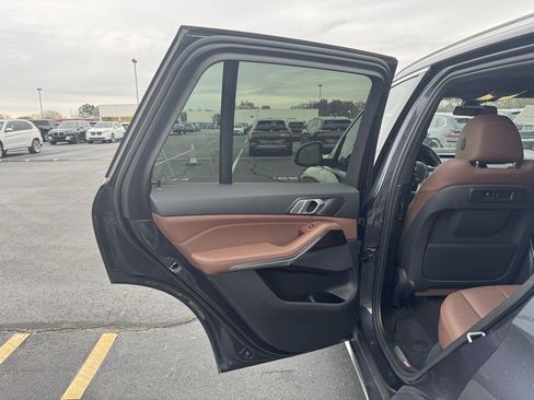 Used 2019 BMW X5 xDrive40i w/ Convenience Package image 14