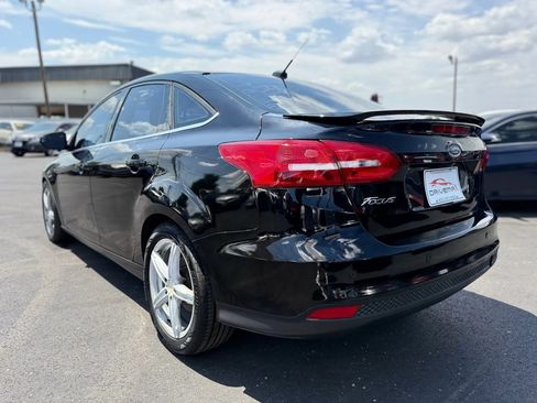 Used 2018 Ford Focus Titanium FWD image 5