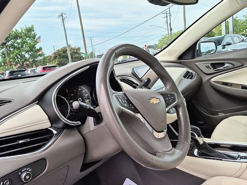 Certified 2024 Chevrolet Malibu LT FWD image 16