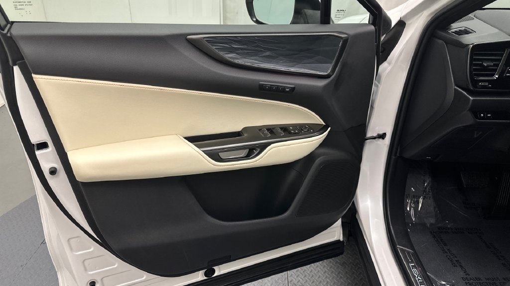 Used 2024 Lexus NX 350 AWD image 16