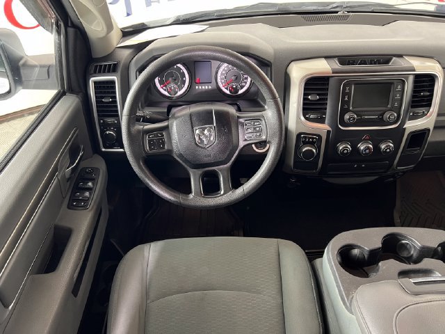 Used 2019 RAM 1500 Classic SLT RWD image 14