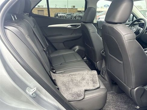 Used 2024 Buick Envision Avenir image 27