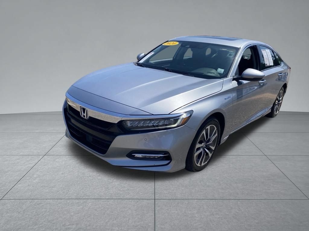 Used 2020 Honda Accord Touring image 2