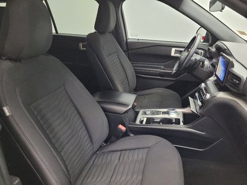 Used 2020 Ford Explorer XLT w/ Comfort Package AWD/4WD image 21