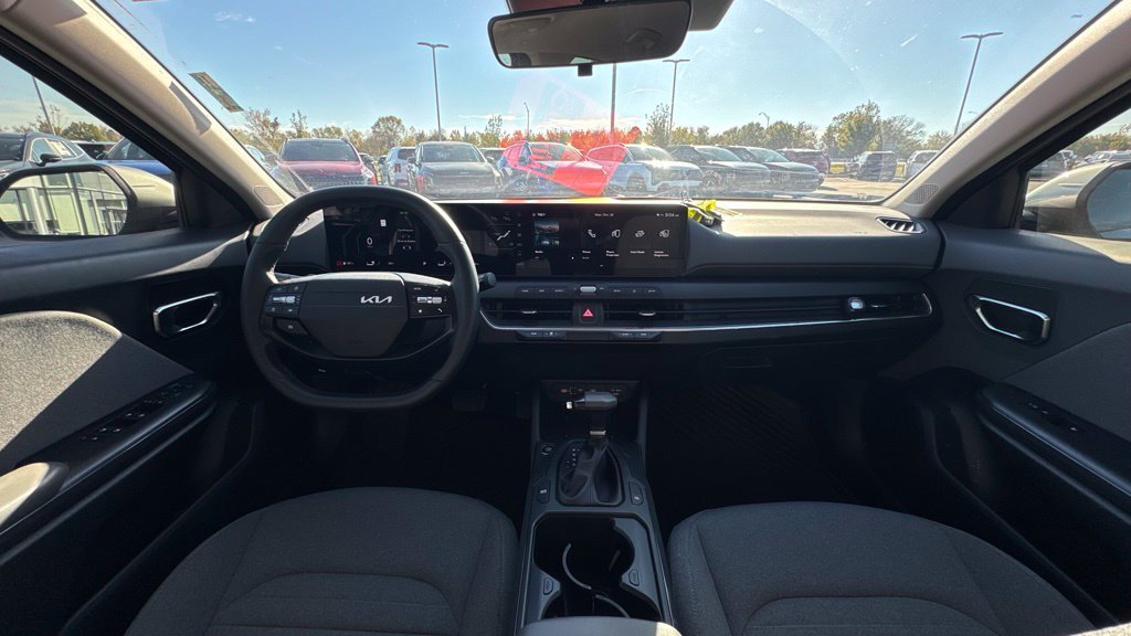 Certified 2025 Kia K4 EX FWD image 25