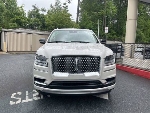Used 2021 Lincoln Navigator L Reserve w/ Luxury Package AWD/4WD image 2