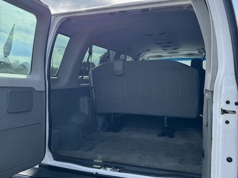 Used 2008 Ford E-350 and Econoline 350 Extended Super Duty image 9