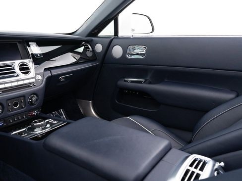 Certified 2018 Rolls-Royce Dawn image 33