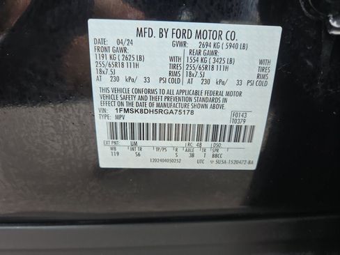 Used 2024 Ford Explorer XLT w/ Equipment Group 202A image 27