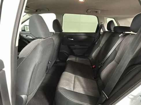 Used 2024 Nissan Rogue SV AWD/4WD image 26