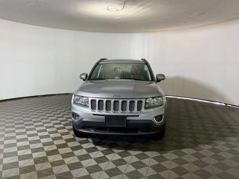 Used 2017 Jeep Compass High Altitude AWD/4WD image 2