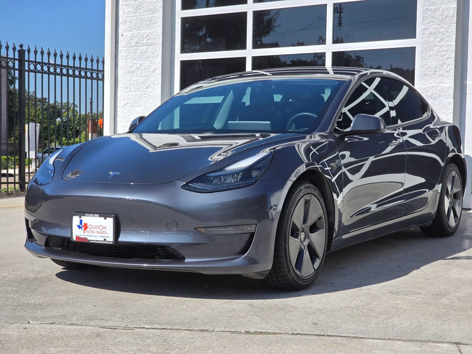 Used 2021 Tesla Model 3 Standard Range Plus RWD image 9