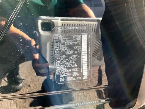 Used 2021 INFINITI QX50 Luxe w/ Appearance Package image 34