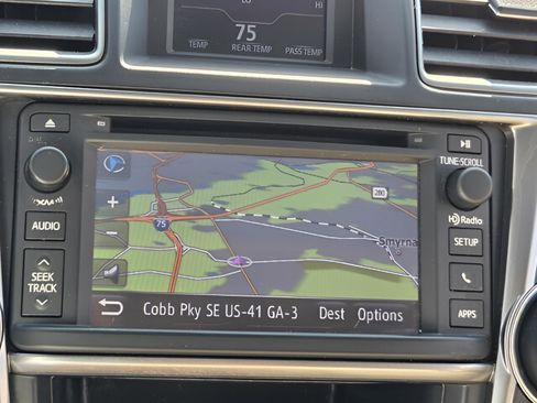 Used 2013 Toyota Highlander Limited image 24