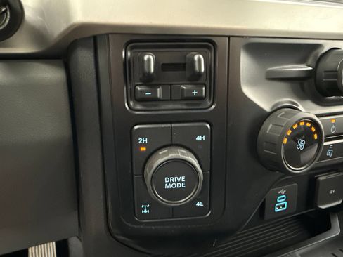 Used 2023 Ford F250 XL w/ STX Appearance Package AWD/4WD image 26