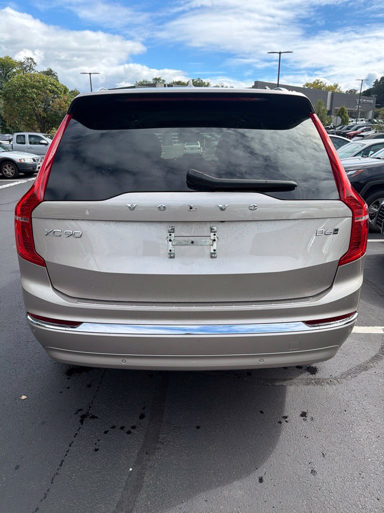 Certified 2023 Volvo XC90 B6 Plus w/ Protection Package Premier AWD/4WD image 7