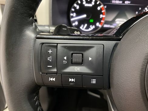Certified 2023 Nissan Rogue SV w/ SV Premium B Package AWD/4WD image 14