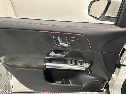 Used 2023 Mercedes-Benz GLA 250 4MATIC image 15