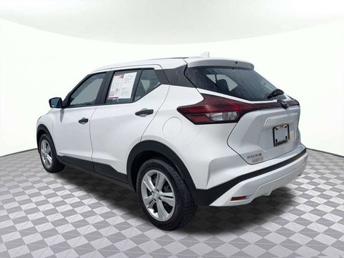 Used 2024 Nissan Kicks S FWD image 5