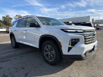 Certified 2025 Chevrolet Traverse LT