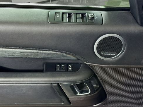 Used 2017 Land Rover Discovery HSE Luxury image 24