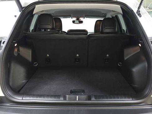 Used 2020 Jeep Cherokee Trailhawk w/ Comfort/Convenience Group image 18