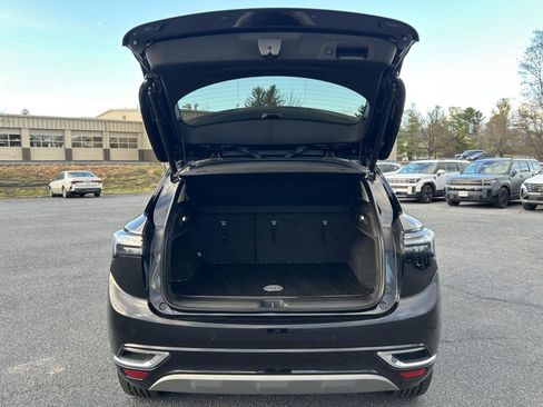 Used 2023 Buick Envision Avenir image 6