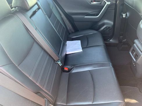 Used 2020 Toyota RAV4 Limited AWD/4WD image 22
