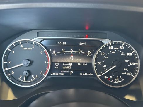 Used 2023 Nissan Rogue SL w/ SL Premium Package image 23