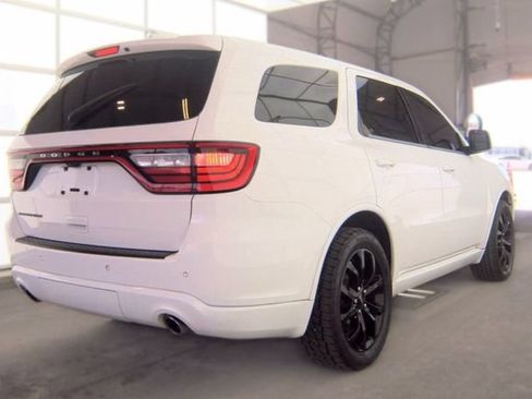 Used 2020 Dodge Durango SXT RWD image 2