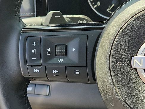 Used 2023 Nissan Pathfinder SL w/ Cargo Package image 20