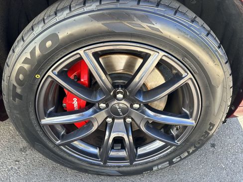 Certified 2018 Dodge Durango SRT w/ Technology Group AWD/4WD image 4