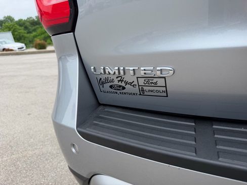 Used 2024 Ford Expedition Limited AWD/4WD image 17