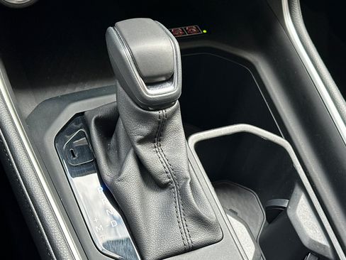 Used 2024 Toyota Grand Highlander AWD image 22